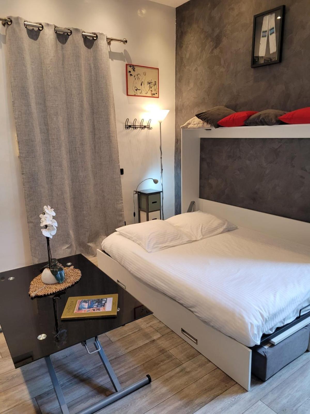 Gustave, Confort Avec Balcon Centre Appartement *